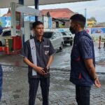 SAM Pertamina Naro Tama Fazri didampingi SBM Aria dan AAD Azzam, tinjau SPBU