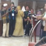 Saribulih saat menyampaikan unek-unek di verifikasi bakal calon ketua pada PWI Pusat dan peserta Konferprov 12 PWI Sumbar