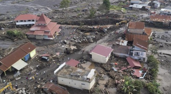 banjir bandang sumbar