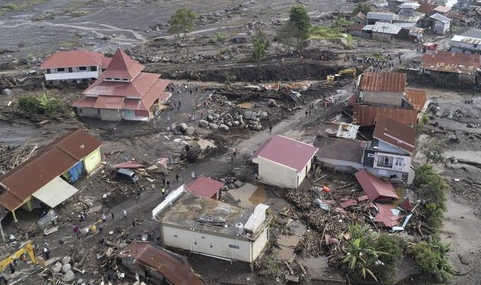 banjir bandang sumbar